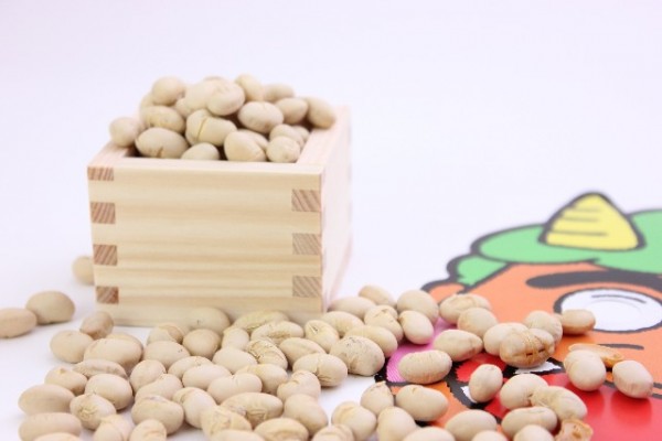 節分に豆まきをする意味は?正しい豆まき方法と余った豆レシピの紹介