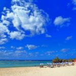 海水浴の持ち物リスト。あったら便利なものや子連れの場合は