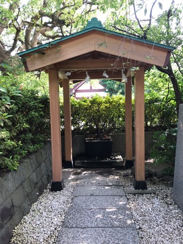 稲毛神社の手水舎