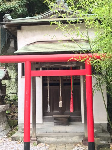西叶神社の境内社1