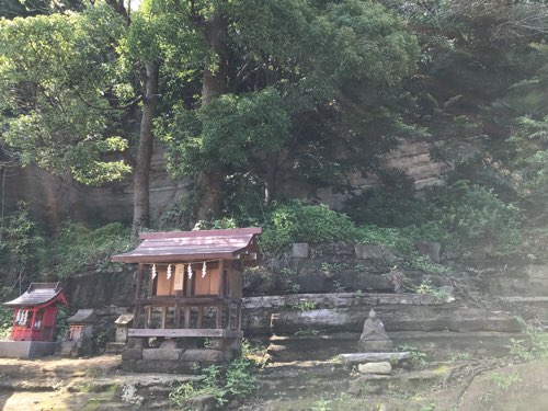 瀬戸神社の末社